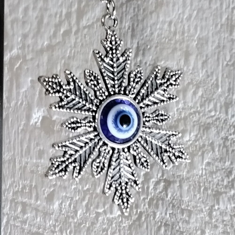 Evil eye necklace Snowflake Charm good Luck Protection fortune silver tone